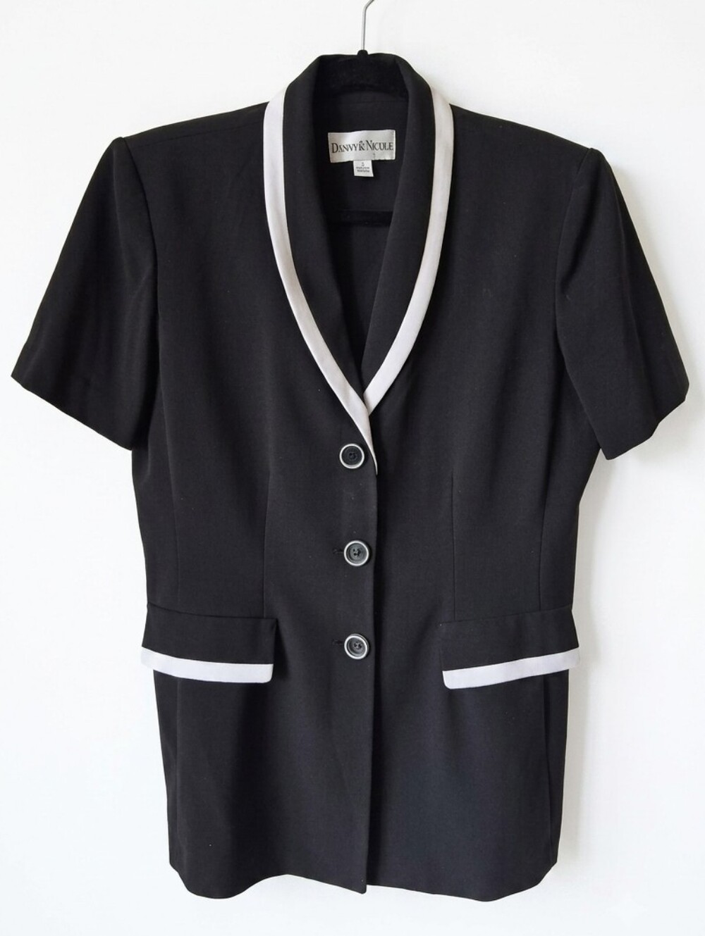 Vintage Danny & Nicole Black Short-Sleeve Blazer with White Trim Size 8